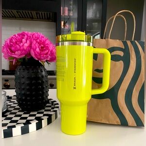 Starbucks x Stanley Summer 2024 - Lime Green 40oz